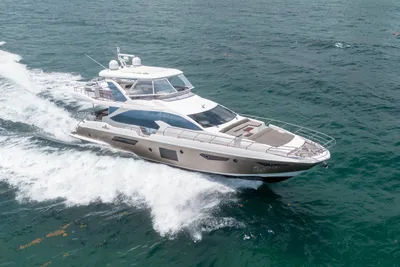 Azimut 72 FLY