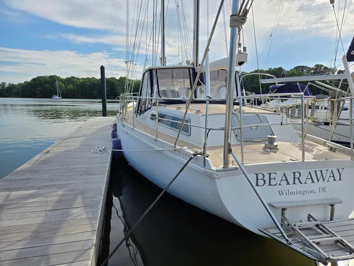 Bearaway Yacht Photos Pics 