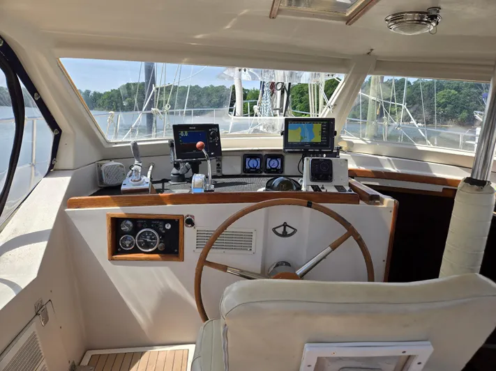 Bearaway Yacht Photos Pics 