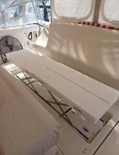 'tropical Passage' Yacht Photos Pics Cockpit Tables (electric)