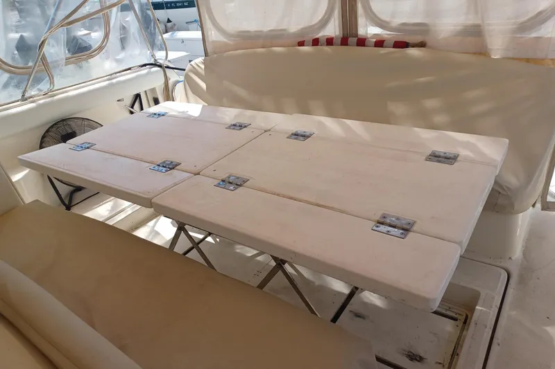 'tropical Passage' Yacht Photos Pics Cockpit Tables (0pen)