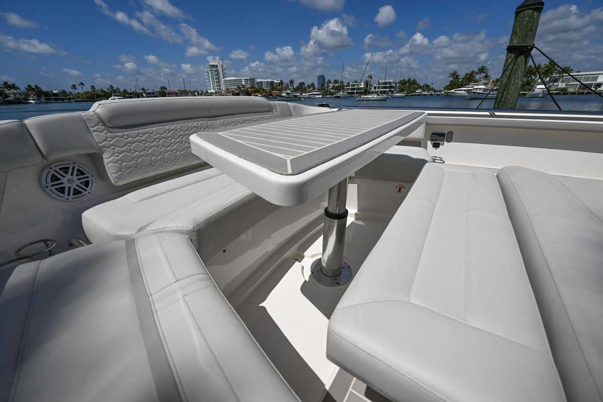 2023 Tiara Yachts 48 