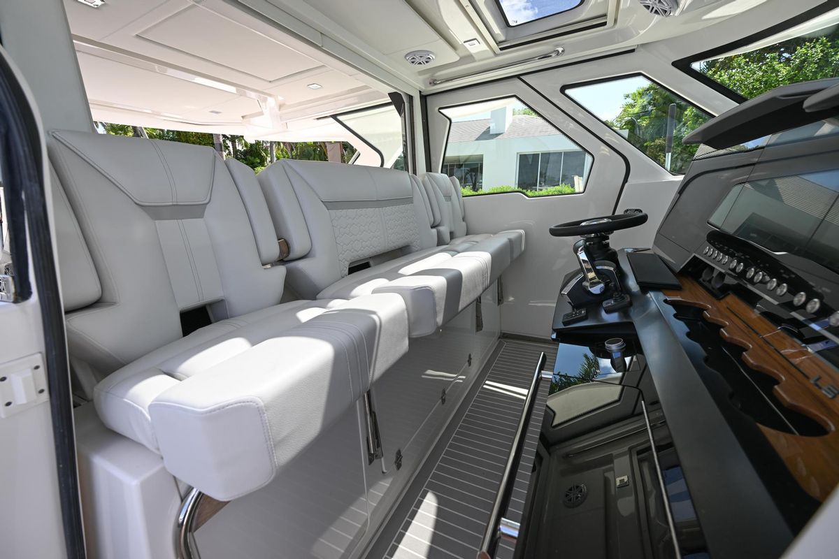 2023 Tiara Yachts 48 