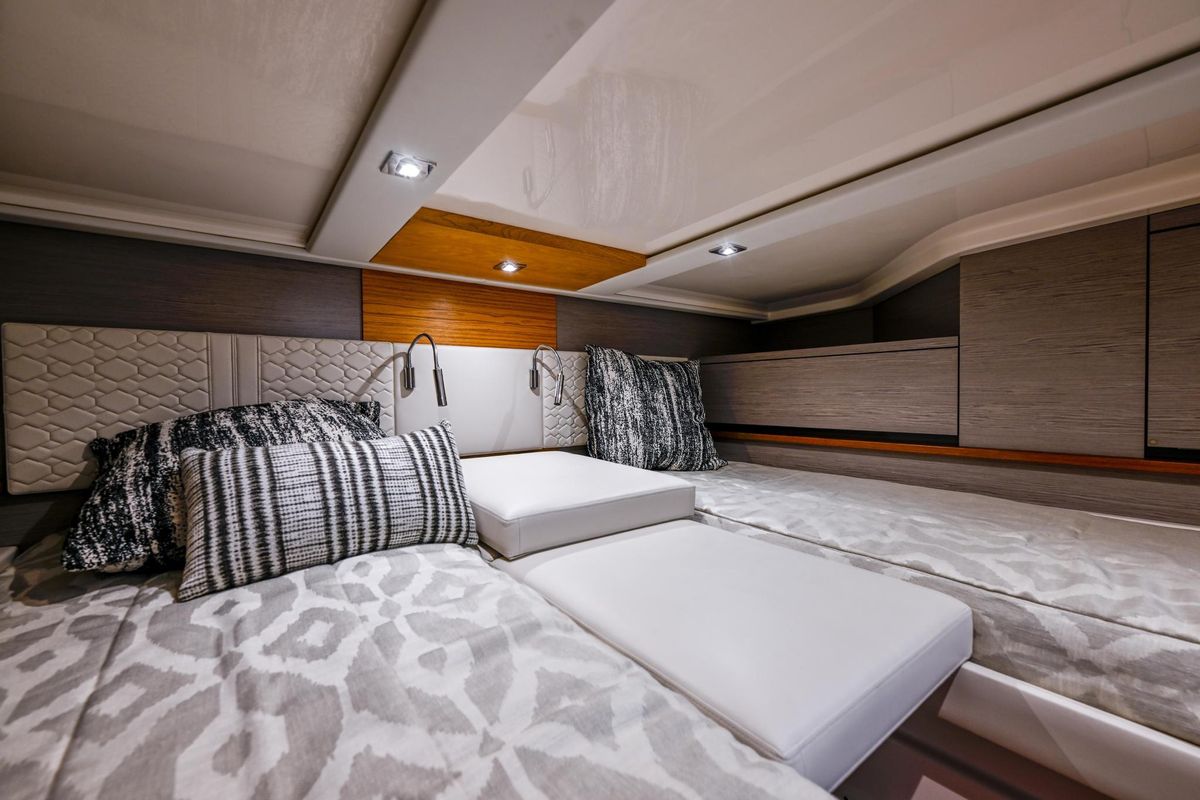 2023 Tiara Yachts 48 