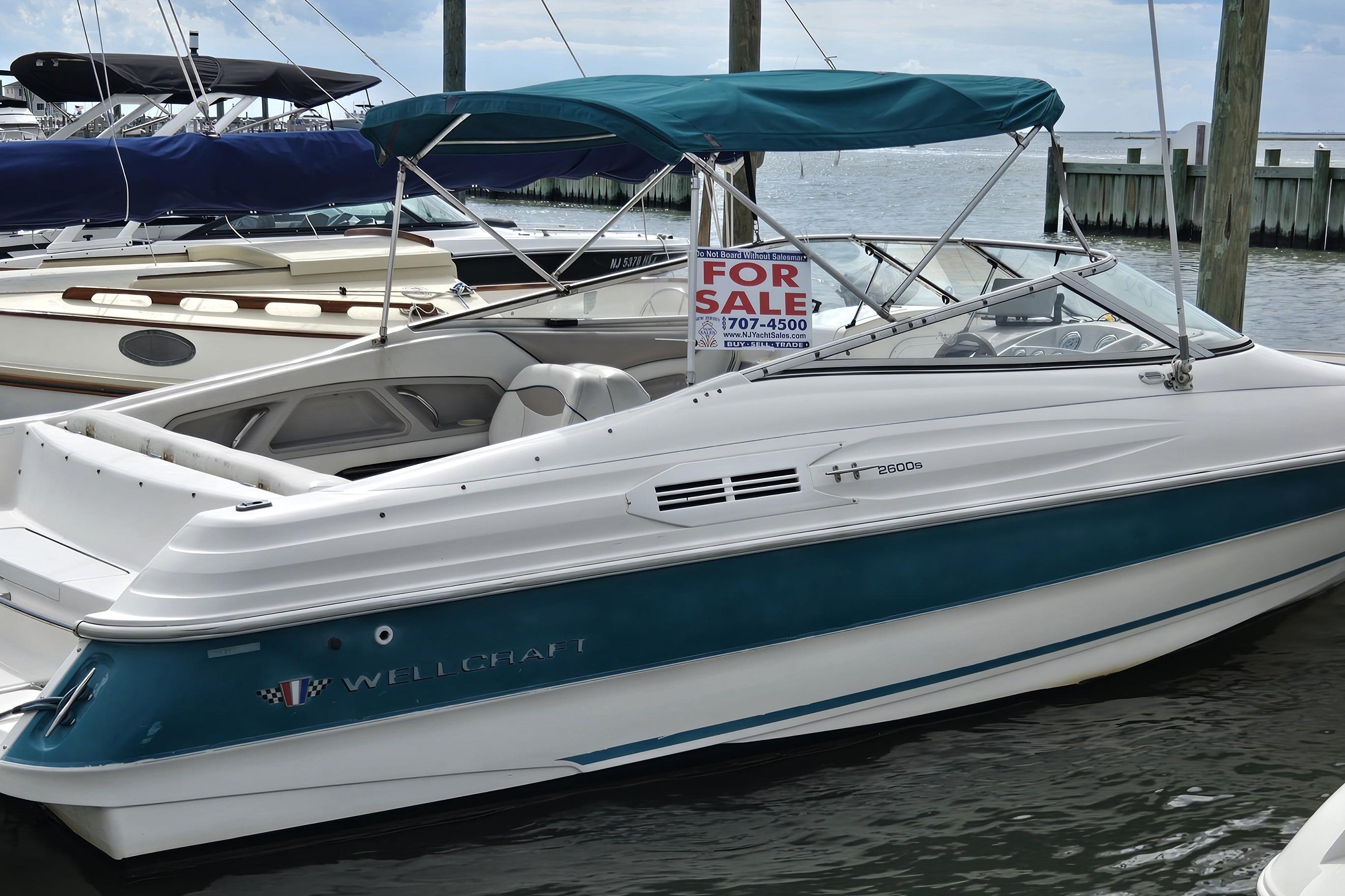 Wellcraft 2600s eclipse bowrider