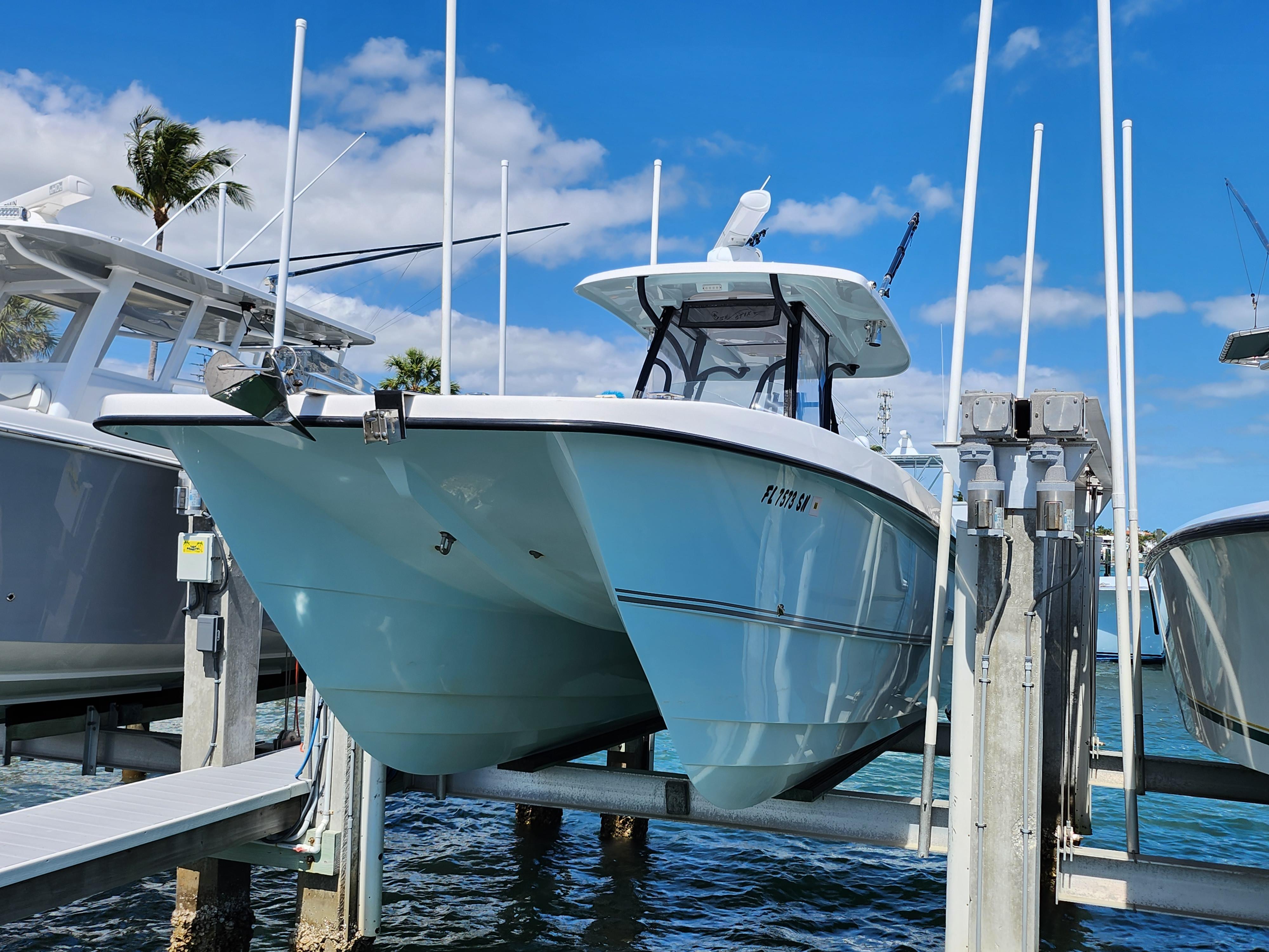 2020 Twin Vee 310 CC GF Center Console for sale - YachtWorld