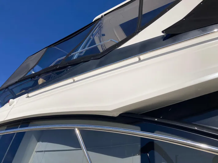  Yacht Photos Pics 2018 Sea Ray Fly 510 yacht, sleek design, close-up view.