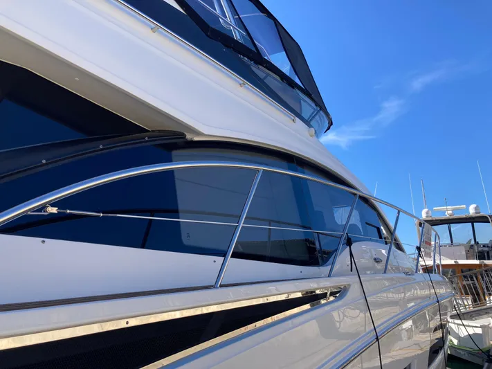  Yacht Photos Pics 2018 Sea Ray Fly 510 yacht with sleek design and modern features.