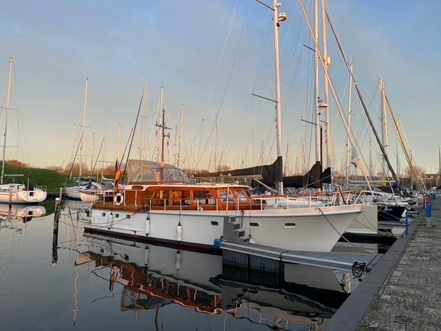 1980 Super Van Craft 12.60