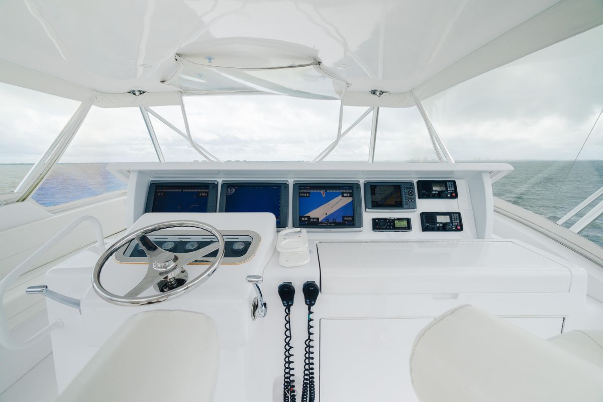 2005 Hatteras 60 