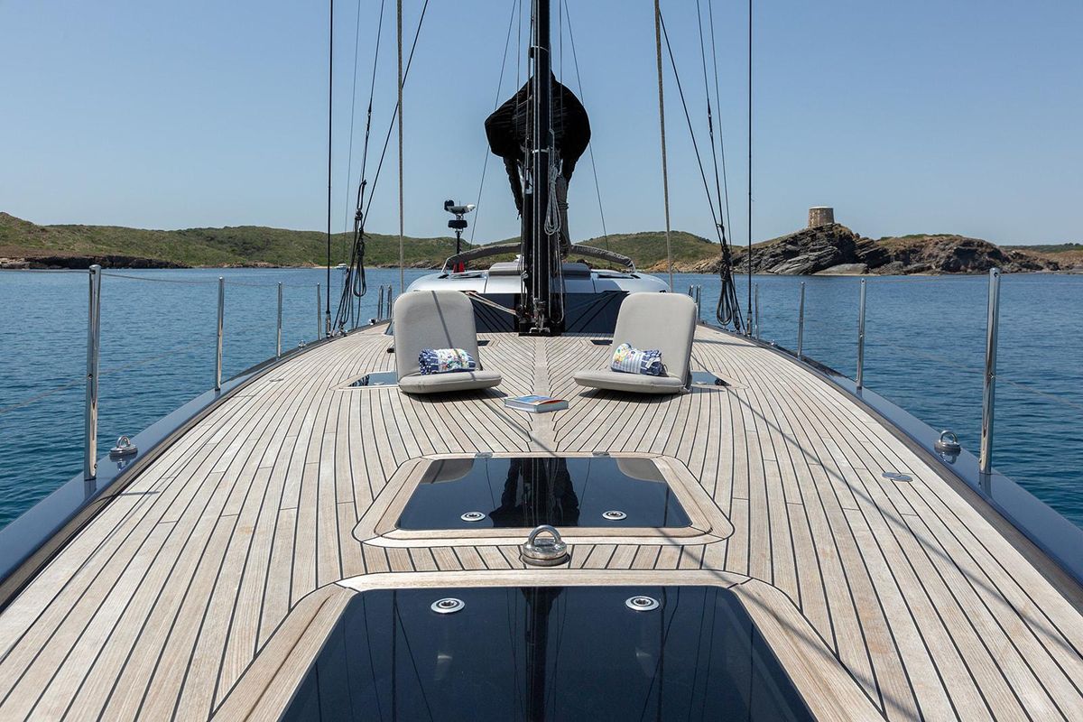 2009 Shipman 72 