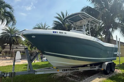 Striper 220 Center Console