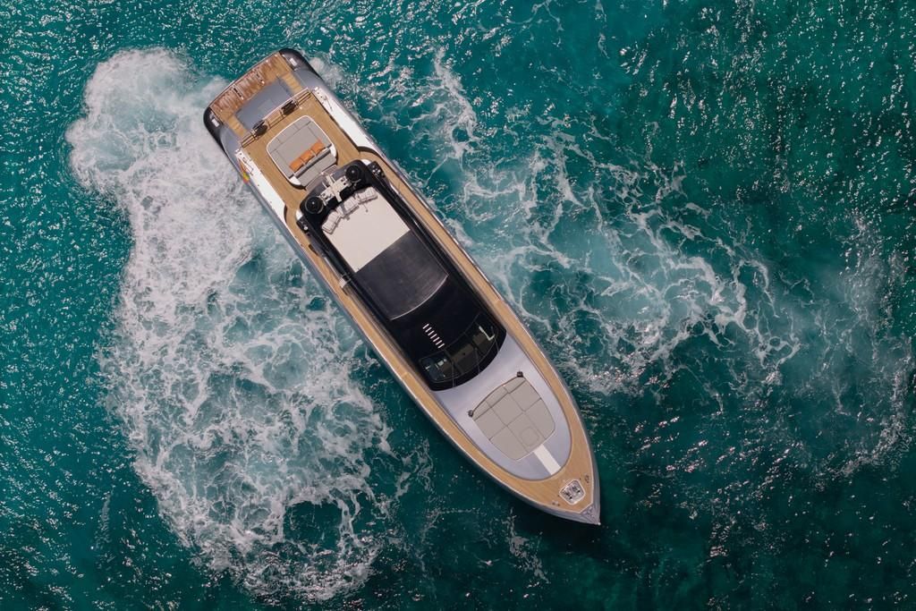 2005 Mangusta 92 
