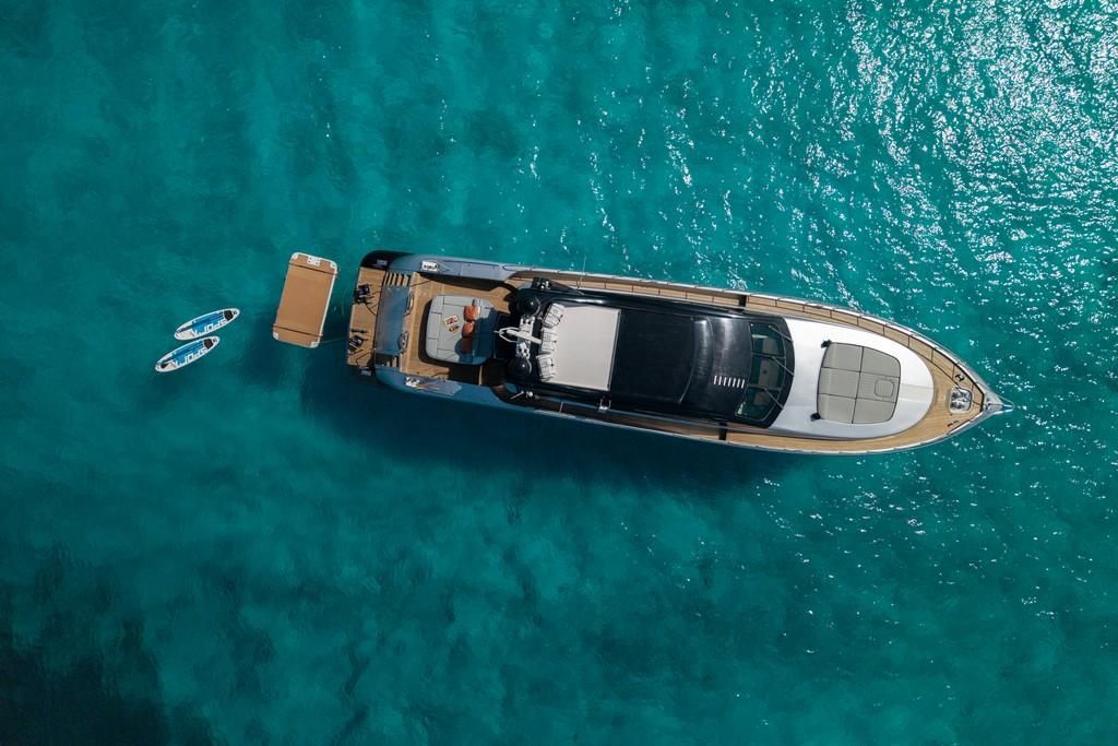 2005 Mangusta 92 