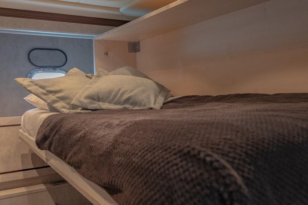 2005 Mangusta 92 