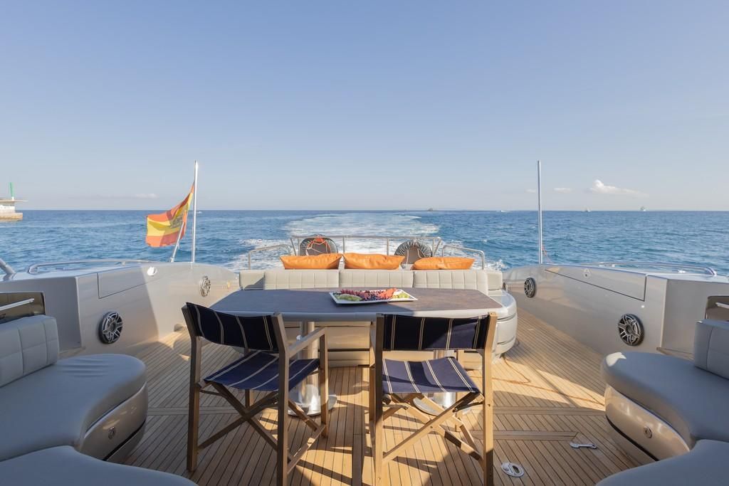 2005 Mangusta 92 
