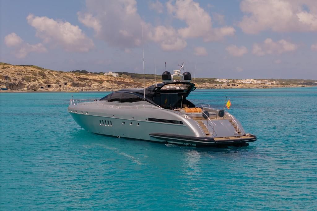 2005 Mangusta 92 