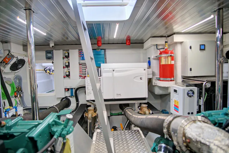 My Way Yacht Photos Pics 