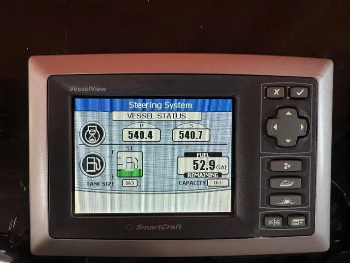  Yacht Photos Pics SmartCraft VesselView display showing steering system status and fuel information for 2013 Formula 350 Sun Sport.