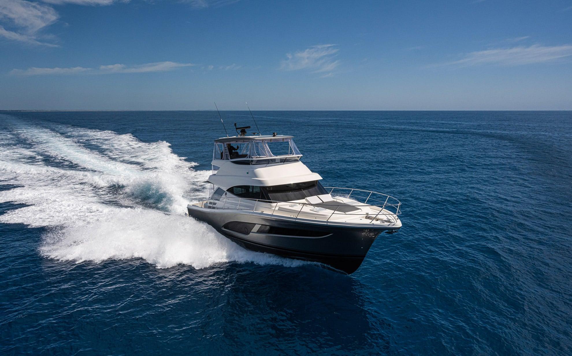 2024 Riviera 46 Sports Motor Yacht Motoryachten Kaufen YachtWorld