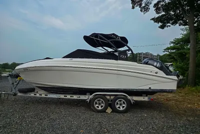 2019 Rinker Q3 OB