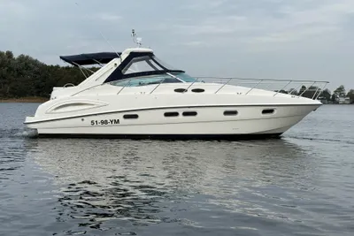 2005 Sealine S38
