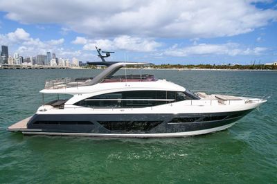 Yacht