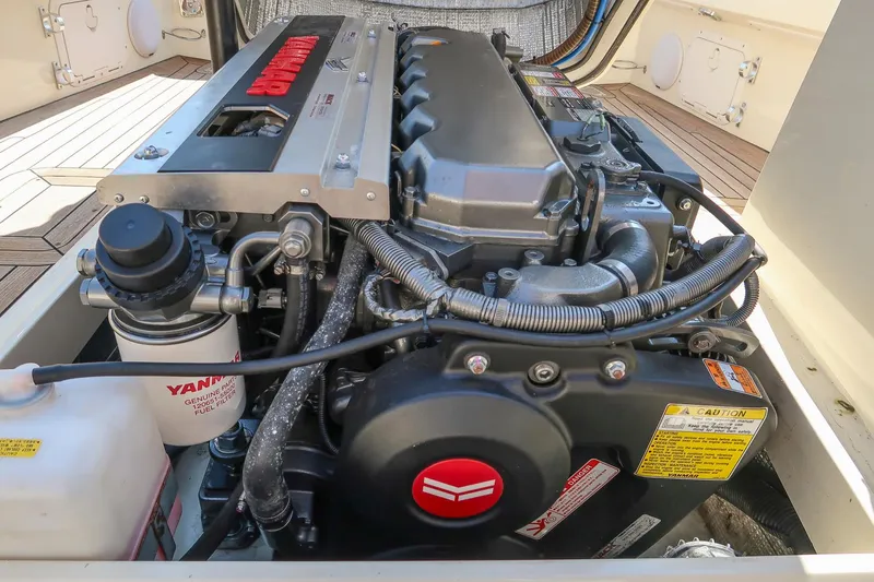 Pappy Yacht Photos Pics Engine of 2004 Hinckley Talaria 29 Runabout, featuring Yanmar components.