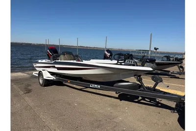 Bass Cat Pantera Classic