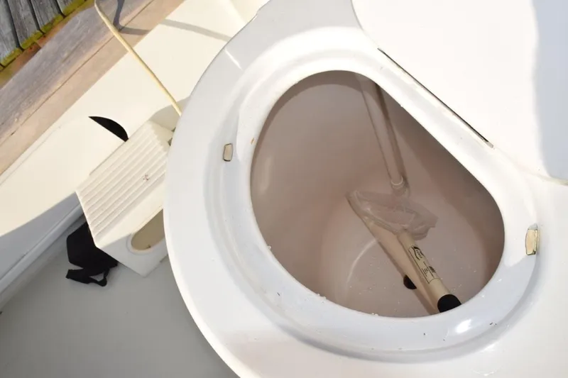 Osprey Yacht Photos Pics Live well