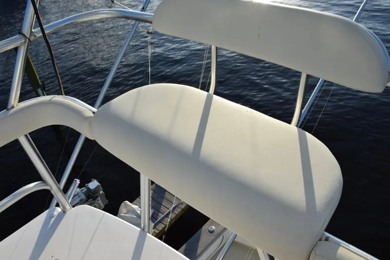 Osprey Yacht Photos Pics Tower helm bench seat and belly band cushions are recently new