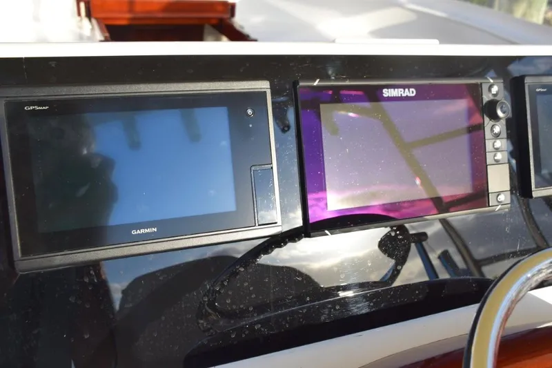 Osprey Yacht Photos Pics Garmin and Simrad navigation displays