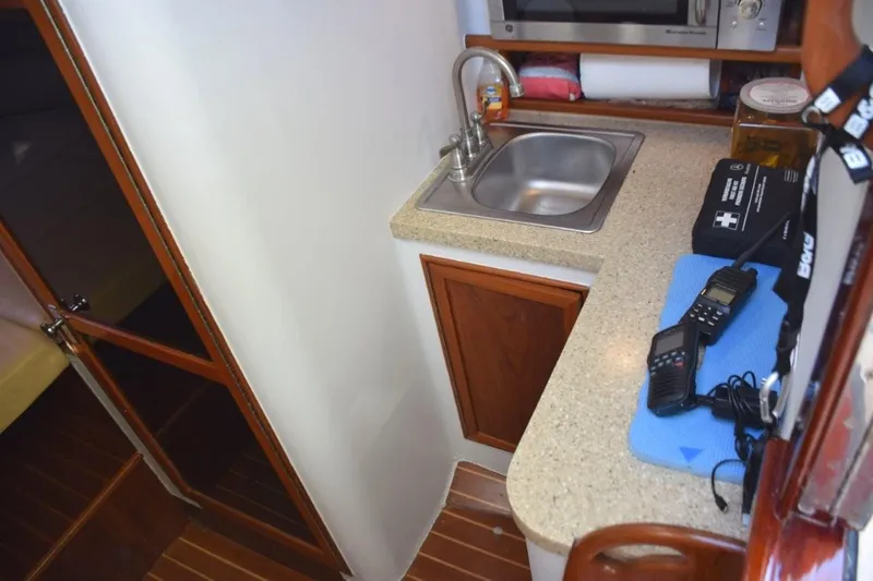 Osprey Yacht Photos Pics Galley area with GE Microwave oven