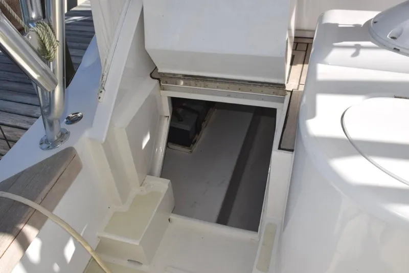 Osprey Yacht Photos Pics Engine room hatch