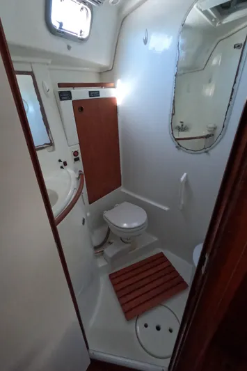 Loa Yacht Photos Pics 