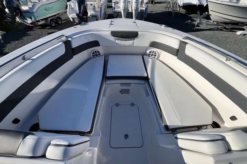  Yacht Photos Pics 2026 Robalo R257 Dual Console boat interior with spacious seating and storage.