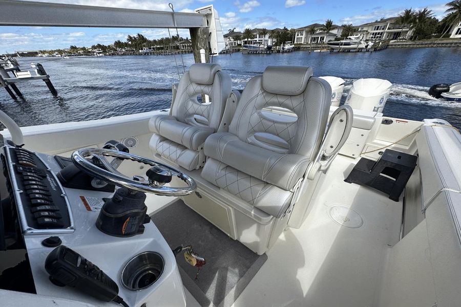 2013 Hydra-Sports 30 CC