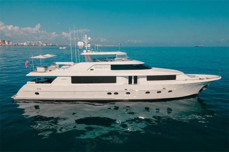 2013-112-westport-112-motor-yacht