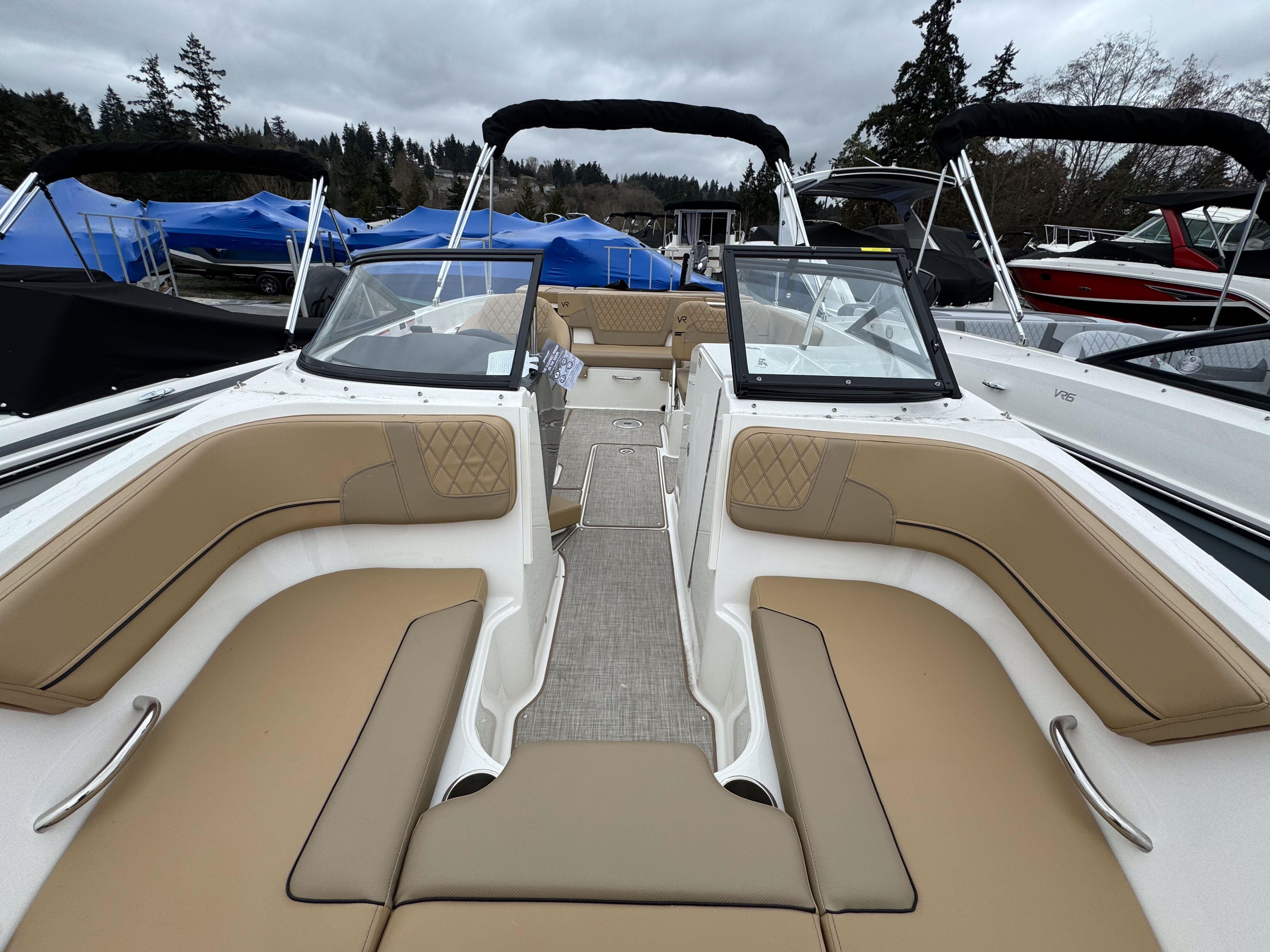 2023 Bayliner VR6 Bowrider I/O Bowrider For Sale - YachtWorld