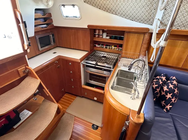 Sparrow Yacht Photos Pics 