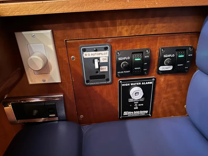 Sparrow Yacht Photos Pics 