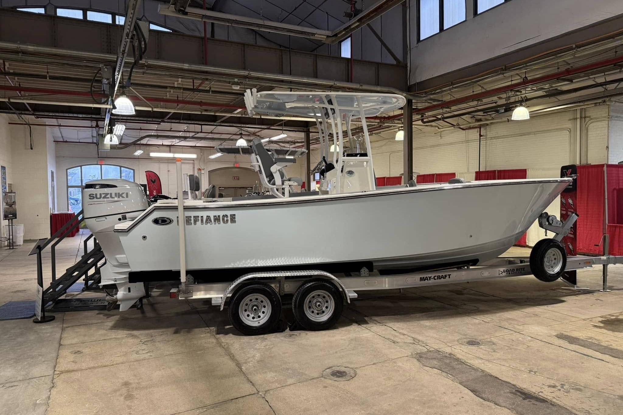 Defiance Catalina 240