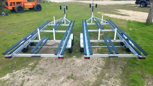 2026 EZ Loader TA100PS 24-26 5400 Aluminum Tritoon