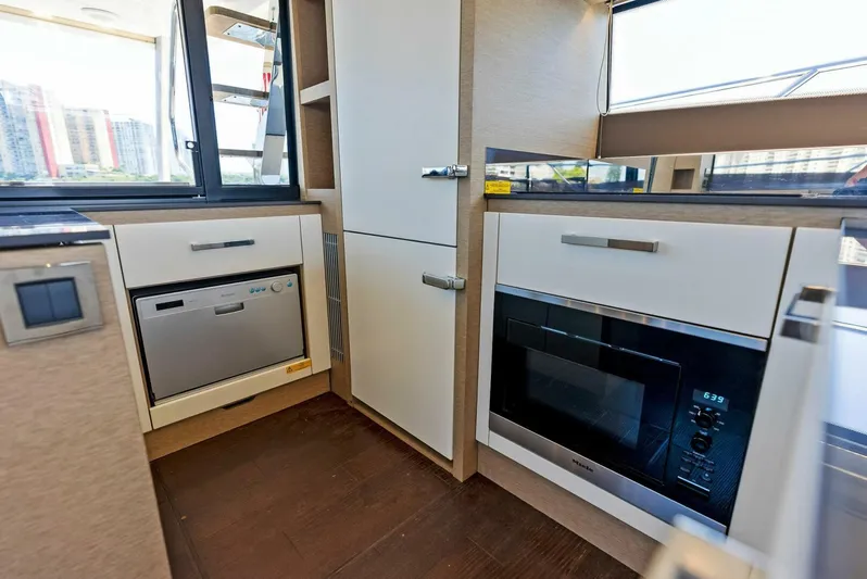 Wild Gamble Yacht Photos Pics 