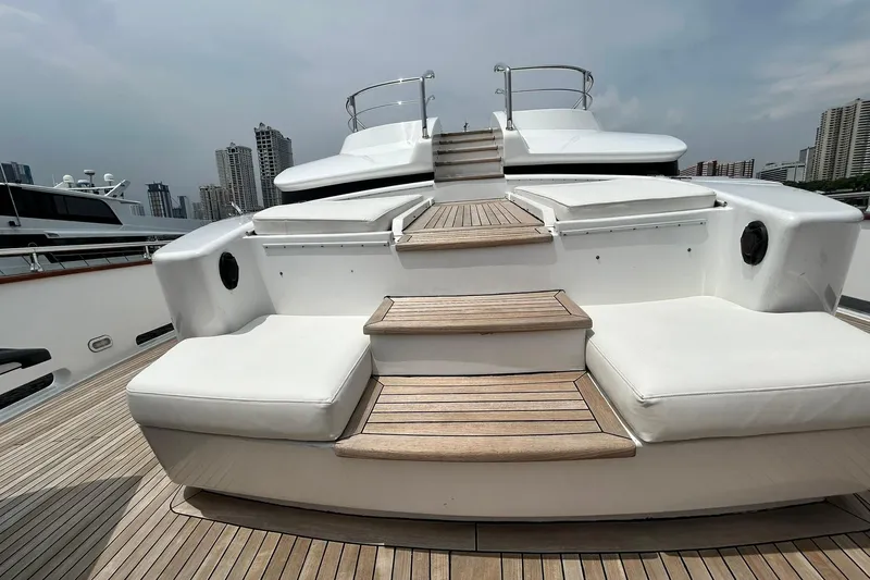 Sunshine Yacht Photos Pics Luxurious Versilcraft Euroyacht Planet 125S Hardtop, 2010 model, featuring elegant deck seating.