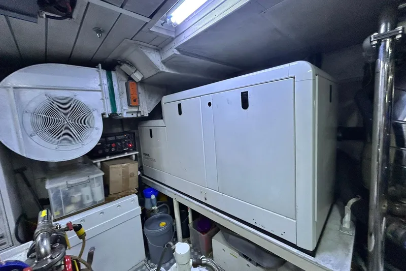 Sunshine Yacht Photos Pics 