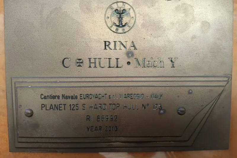 Sunshine Yacht Photos Pics Plaque of 2010 Versilcraft Euroyacht Planet 125S Hardtop, hull number 123, Italy.