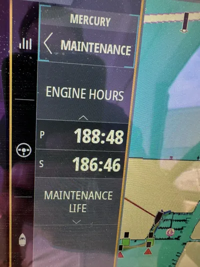  Yacht Photos Pics Mercury maintenance display showing engine hours for Sea Ray Sundancer 320 OB, 2021 model.