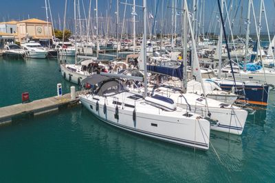 Yacht
