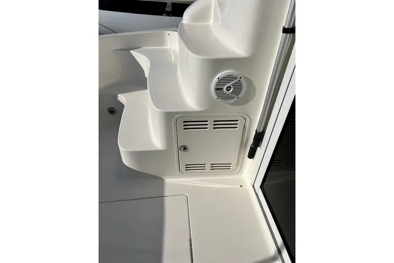 Get Nuts Yacht Photos Pics Interior view of 2000 Sea Ray 400 Sedan Bridge boat, featuring steps and speaker.